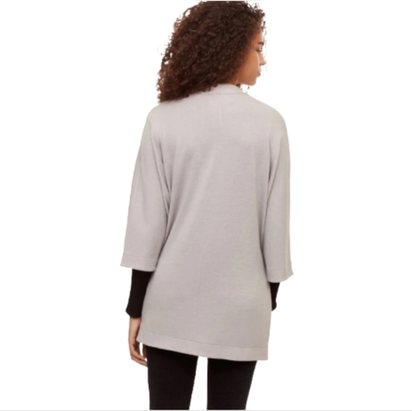 Aritzia Gray Women's Cardigan - Picture 4 of 16